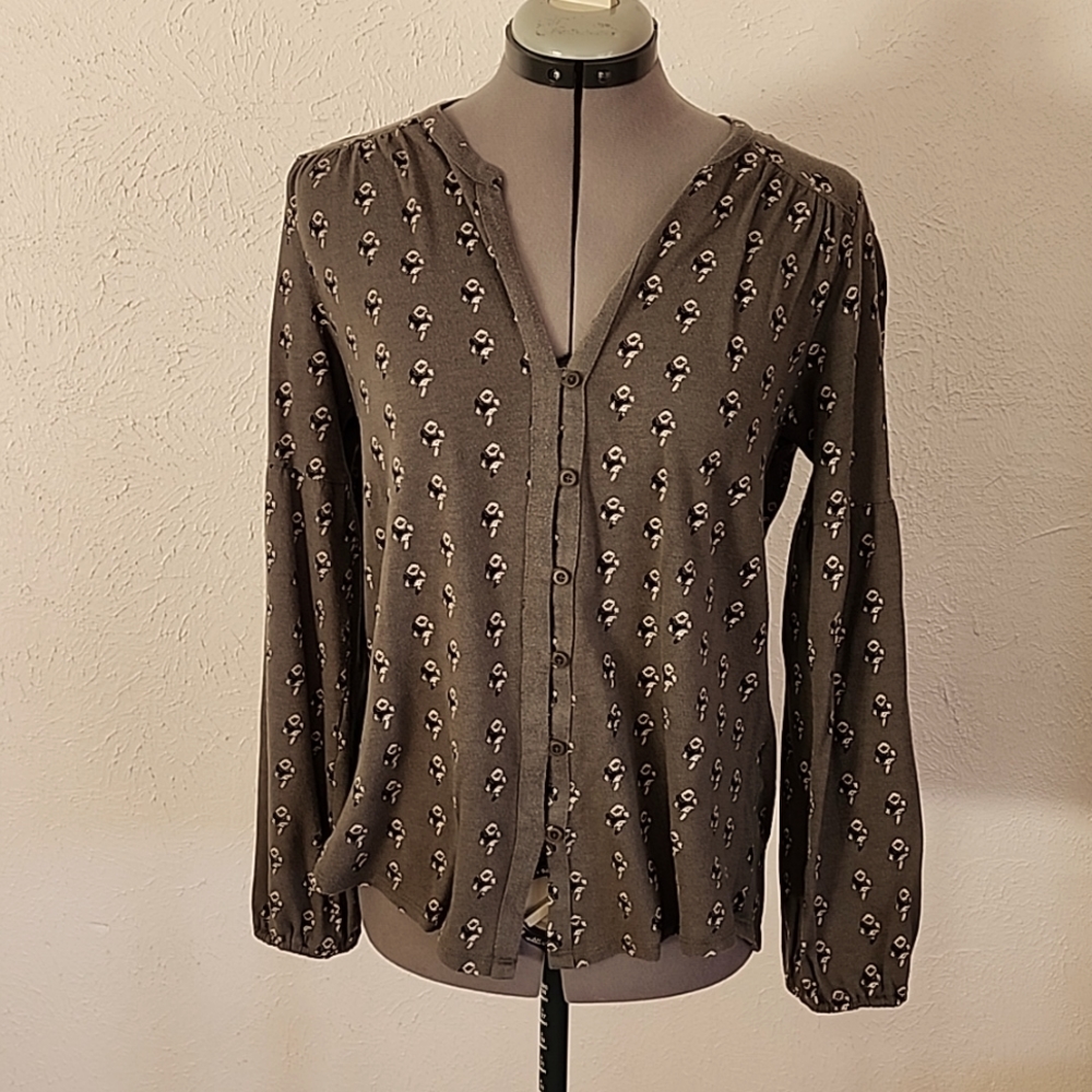 Green blouse